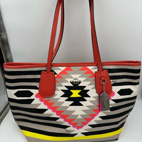 Coach Aztec Print 
Dream Weaver Tote Bag. RARE - Picture 8 of 9